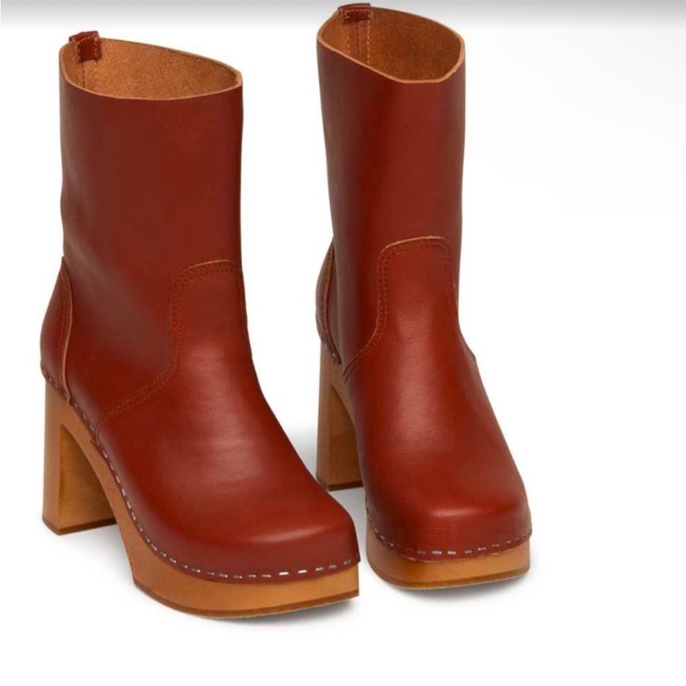 Swedish Hasbeens Brown Heeled Boots with Wooden Heel